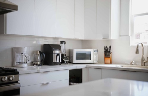 Westminster House | Magnificent 6BR near Disney w/Parking & Play area