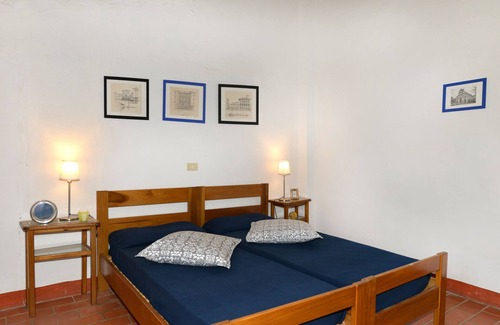 Guasticce Other | Magnificent apartment in the Tuscan countryside with swimming pool