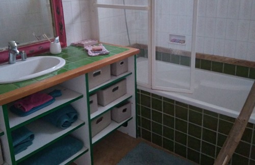 Le Fied Bed & Breakfast | Magnificent B&B chalet near lakes and vineyards