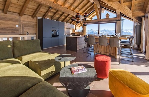 La Toussuire Apartment | Magnificent chalet on the slopes, The Paradise is here !