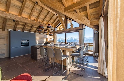 La Toussuire Apartment | Magnificent chalet on the slopes, The Paradise is here !