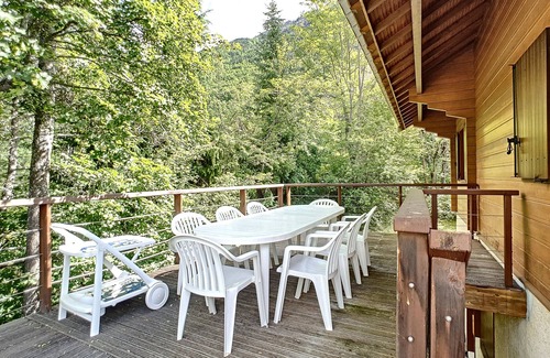 Vallouise-Pelvoux Ski Chalet | Magnificent chalet overlooking the Pelvoux - JB
