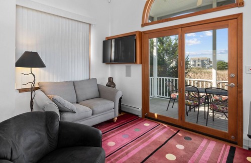 Ogunquit - Wells House | Magnificent Coastal Retreat-Gorgeous Sunset- Close Proximity to Beach!