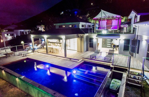 Orient Bay House | Magnificent contemporary villa on the heights of Saint-Martin.