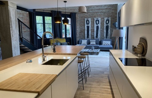 Bazus House | Magnificent, fully renovated village LOFT with swimming pool.