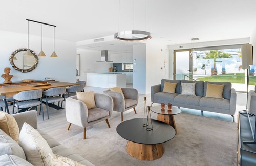 Atalaia Villa | MAGNIFICENT LINKED VILLA WITH PRIVATE POOL - 12H