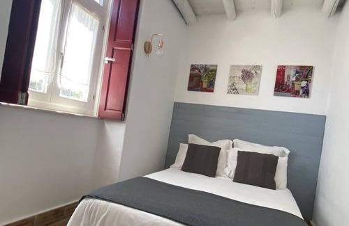 Valinhos Cottage | Magnificent villa recovered near the beaches of Aljezur