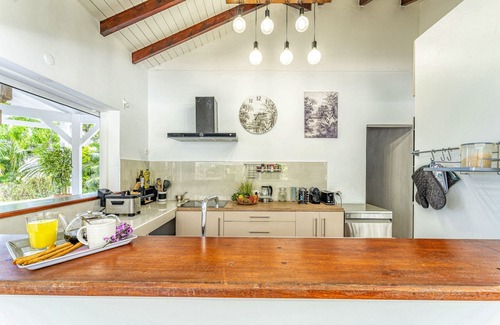 Grand-Bourg Villa | Magnificent villa with sea view