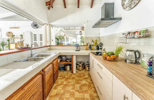 Grand-Bourg Villa | Magnificent villa with sea view