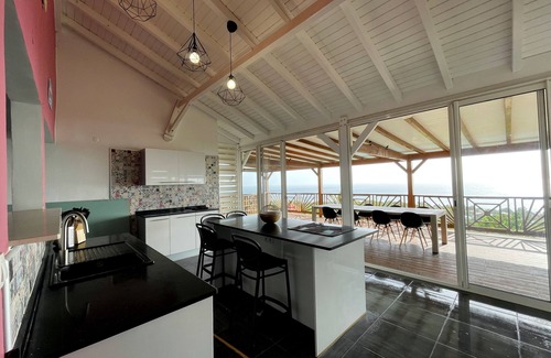 Malendure Villa | Magnificent villa with saltwater pool and 180° view of the sea and the îlets Pigeon