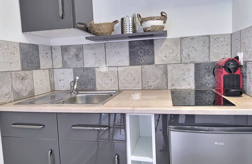 Flore Apartment | Magnifique Studio Le Toucan - Centre Ville -smart TV + Terrasse