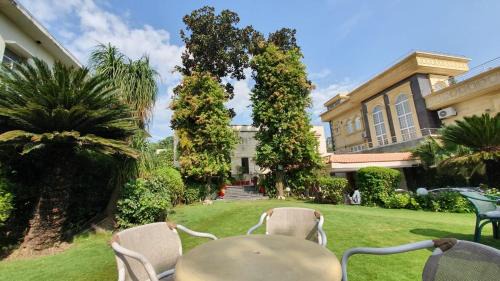 G-6 Sector House | Magnolia Boutique House