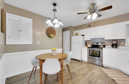 Buechel House | Magnolia House w/Garage