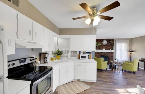 Buechel House | Magnolia House w/Garage
