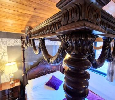 Warminster House | Magpie 4 Hot Tub Huntersmoon-Warminster-Bath-Salisbury