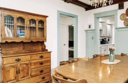 Great Falls House | Magpie - Charming Main Level Duplex Near Downtown