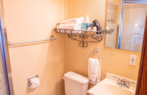 Mineral Wells Bed & Breakfast | Magpie Inn