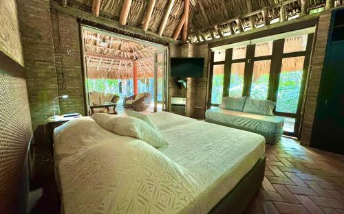 Bocachica House | Mahanaim