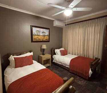 Leeupoort Cabin | Mahlangeni Lodge