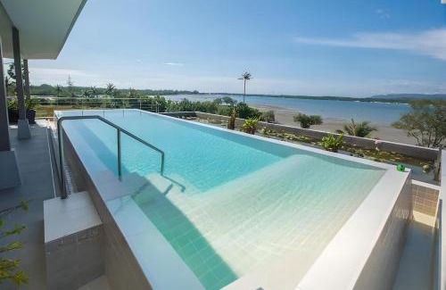 Mai Khao Villa | Mai Khao Beach Luxury 7-bedroom villa 0 meters from the sea double infinity pool maid, outdoor wedding sea fishing