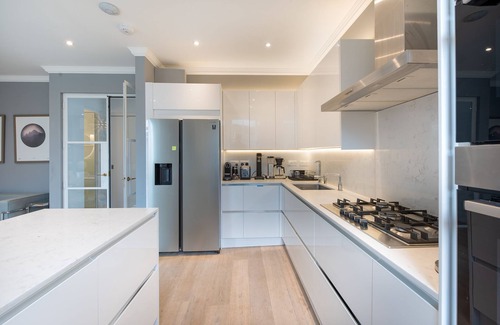 Little Venice Apartment | Maida Vale Elegance - Two Bedroom Apartment, Sleeps 6