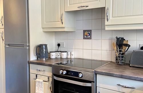 Maidstone House | Maidstone-penenden House 3 Bedrooms-5 min Walk From Train Station