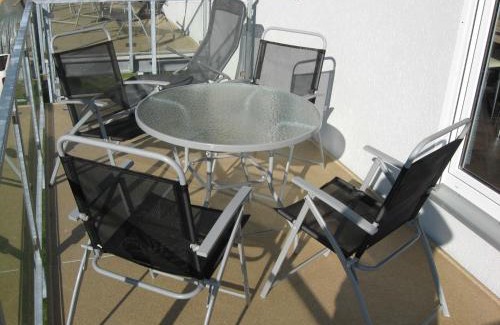 Alt Gaarz Apartment | Maiglöckchenweg Wg 1 nur 50 m vom Salzhaff entfernt