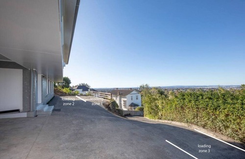 Remuera House | Main House · Central Auckland Mountainside Hideaway
