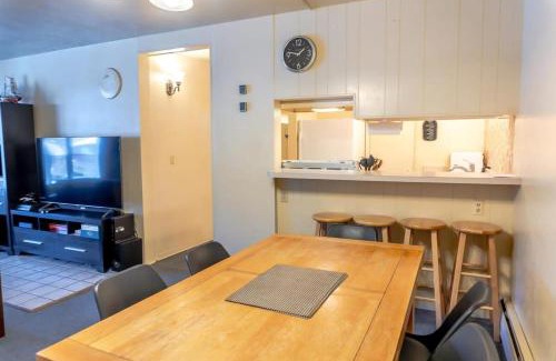 Historic District House | Main St 2BR Next to Ski Access