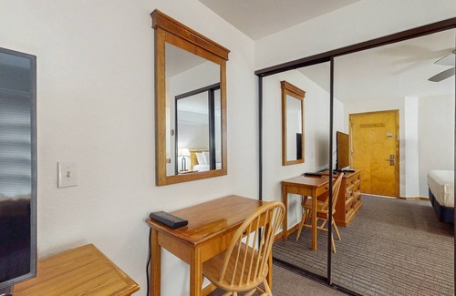 West End Cabin | Main St room - pool & hot tub - walk to lifts, dog-friendly, 3rd floor balcony