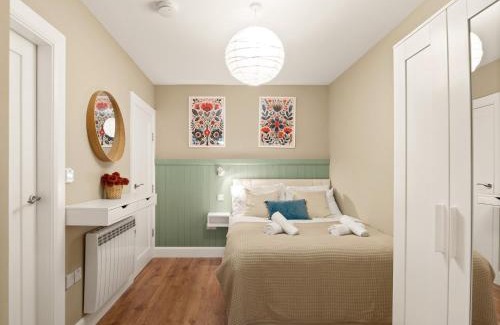 Clifden Apartment | Main Street Hideaway