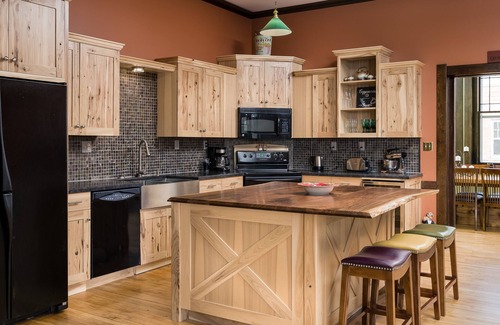 Viroqua Condo | Main Street Lodge