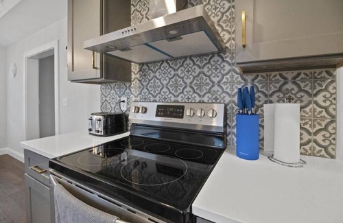 Hamilton House | Main Street Oasis - Pool & Hot Tub Sleeps 8