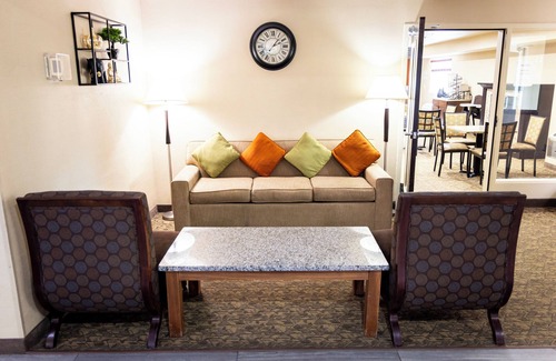 Oakdale Hotel | MainStay Suites Coralville - Iowa City