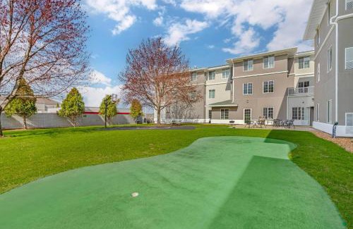 Madison Hotel | MainStay Suites Madison Airport