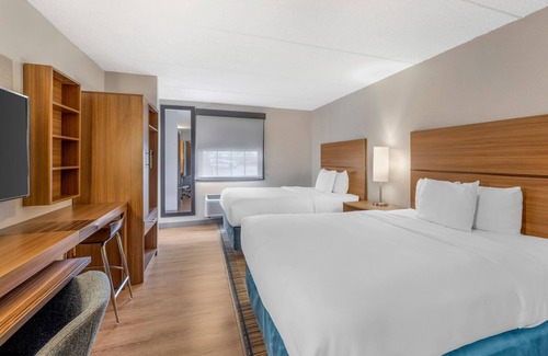Oakbrook Terrace Hotel | MainStay Suites Oak Brook Terrace-Chicago