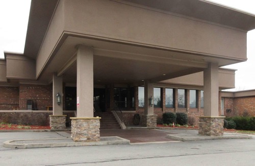 O'Hara Township Hotel | MainStay Suites