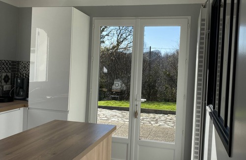 Gonneville-le-Theil House | Maison à la Campagne, Au Cœur de la Nature, Soyez Attentifs aux Animaux