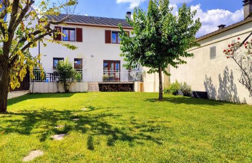 Gagny Apartment | Maison 190m2 - Entre Paris et Disneyland