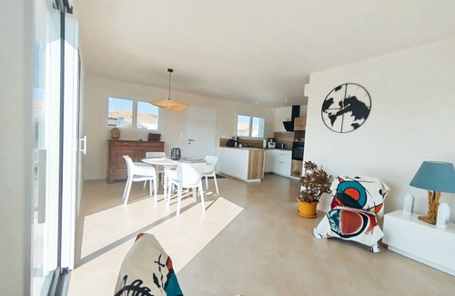 Longeville-sur-Mer Villa | Maison 4 à 6 Personnes Entre Terre et Mer. A10 Minutes des Plages du Rocher