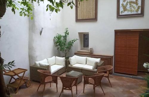 Courthezon House | Maison accueillante a Courthezon avec jardin prive