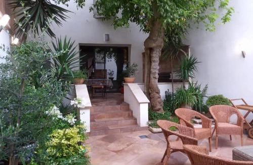 Courthezon House | Maison accueillante a Courthezon avec jardin prive