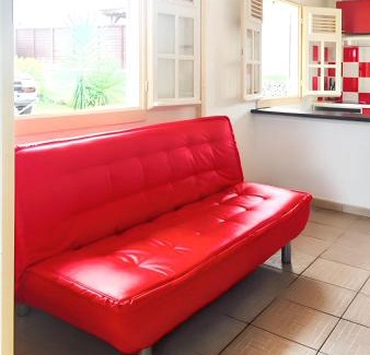 Anse-Bertrand House | Maison accueillante à Anse-Bertrand avec jardin privé 70 m²