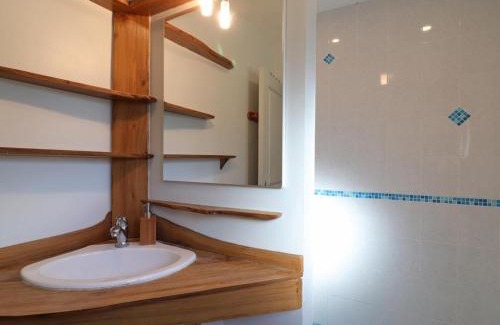 Les Ventes-de-Bourse House | Maison ancienne avec jardin clos en forêt - FR-1-497-144