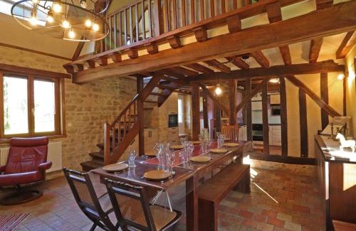 Les Ventes-de-Bourse House | Maison ancienne avec jardin clos en forêt - FR-1-497-144