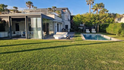 Sanary-sur-Mer Villa | Maison-Appartement La Palmeraie piscine et magnifique vue mer