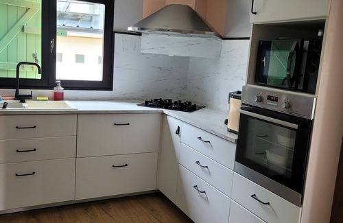 Pagny-la-Ville House | Maison au Bord du Canal