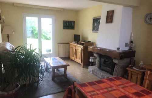 Plestin-les-Greves House | Maison au Calme à 5mn à Pied du Centre-ville et <10 mn en Voiture des Plages