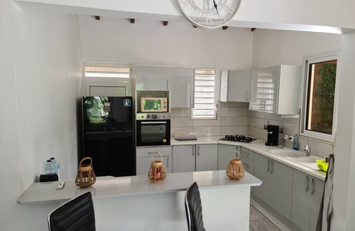 Le Gosier House | Maison au Calme et Privée,située Dans la Commune du Gosier et à 10mn de la Plage