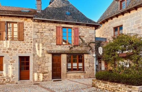 Marcoles House | Maison au coeur de MARCOLES, 2ch, 4pers, jardin